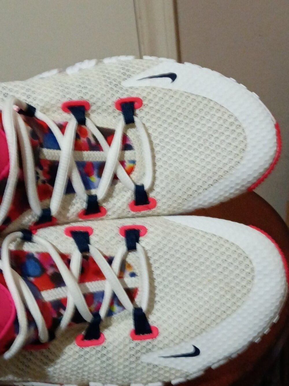 Nike PG 4 Shoes Women Size 11 White Multicolor Tie Dye CZ0596-101 Basketball - Picture 11 of 14